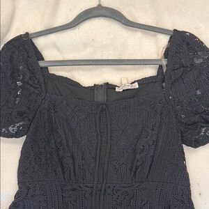 Black Lace Puff-Sleeve Midi Dress